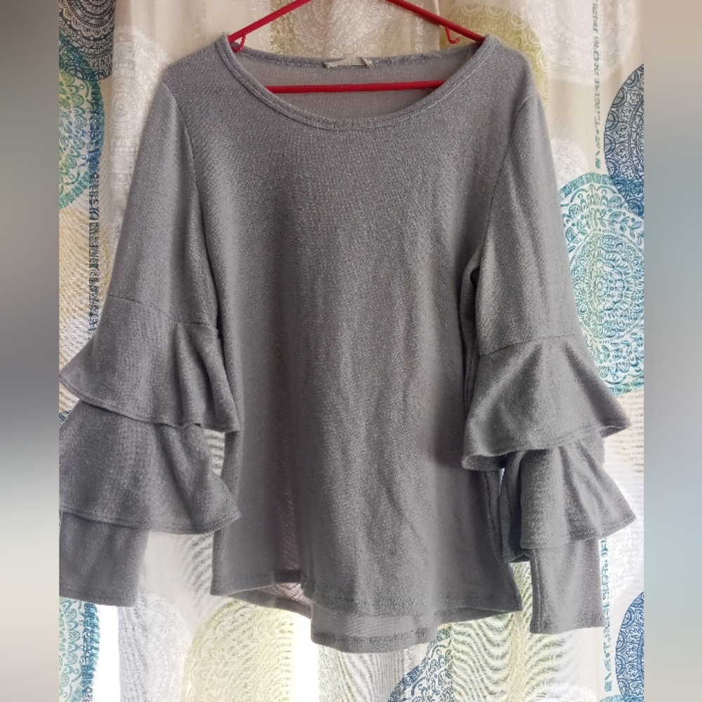 Grey sweater